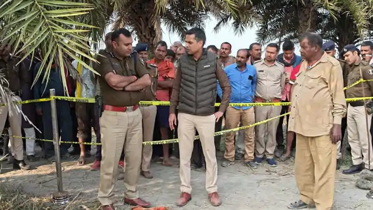 बहियार में लाश मिलने, से हड़कंप, नशे की परछाईं या साजिश का साया, एसपी ने संभाली खुद कमान, जल्दी होगा खुलासा बहियार में लाश मिलने, से हड़कंप, नशे की परछाईं या साजिश का साया, एसपी ने संभाली खुद कमान, जल्दी होगा खुलासा