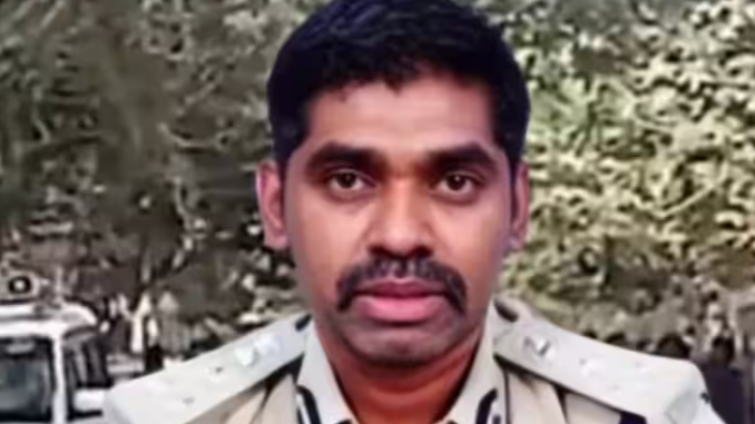 बिहार फायर डिपार्टमेंट के IG सुनील नायक गिरफ्तार, पूर्व सांसद को कस्टडी में टॉर्चर करने का है आरोप बिहार फायर डिपार्टमेंट के IG सुनील नायक गिरफ्तार, पूर्व सांसद को कस्टडी में टॉर्चर करने का है आरोप