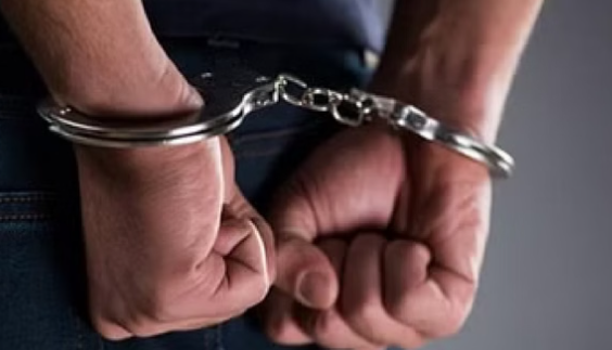 हिमाचल में रिश्ते से मना करने पर लड़की के घर को आग लगाने वाला दबोचा, कोर्ट ने पुलिस रिमांड पर भेजा हिमाचल में रिश्ते से मना करने पर लड़की के घर को आग लगाने वाला दबोचा, कोर्ट ने पुलिस रिमांड पर भेजा