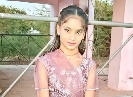 मध्य प्रदेश में 10वीं का पेपर देने गई छात्रा की एग्जाम सेंटर में मौत, हार्ट अटैक की आशंका मध्य प्रदेश में 10वीं का पेपर देने गई छात्रा की एग्जाम सेंटर में मौत, हार्ट अटैक की आशंका